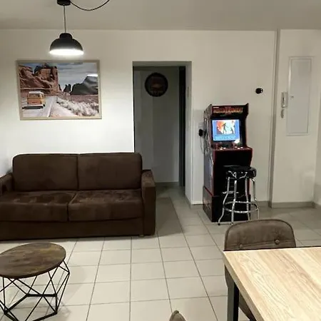 Apartment T2 Centre La Licorne 2 *